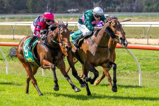 Jenni La Rock Breaks Through at Tatura